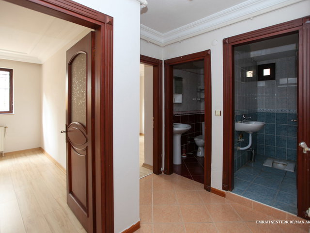 ÜMRANİYE ATAKENT’TE GÜNEY CEPHELİ 2+1 | BALKONLU | DOĞALGAZ KOMBİLİ | BOŞ