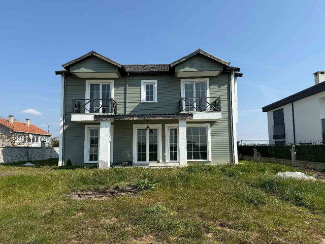 REMAX LAVANDA DAN 800M2 ARSA İÇİNDE 210M2 ÖZEL VİLLA