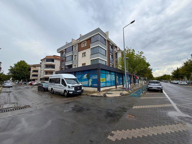 RE/MAX MİD'DEN BAHÇELİEVLER'DE  SIFIR 4+1 KİRALIK DUBLEKS
