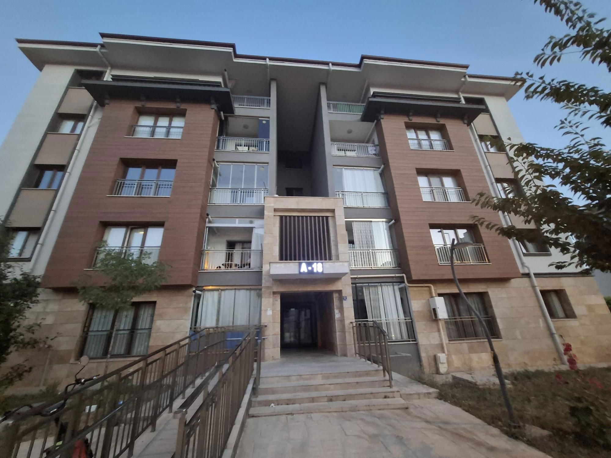 RE/MAX DEĞIŞIMDEN  ABDULLAH PAŞA KIRALIK DAIRE
