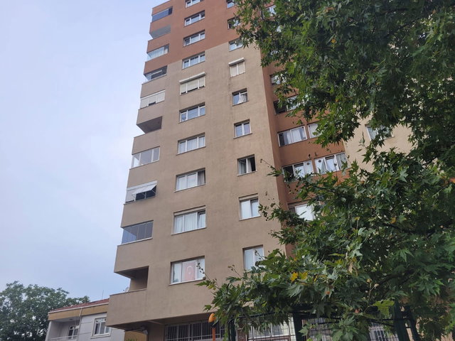 ATAŞEHİR’DE ZÜBEYDE HANIM SOKAKTA DOĞU-KUZEY CEPHELİ 3+1 | 135 M² | BALKONLU