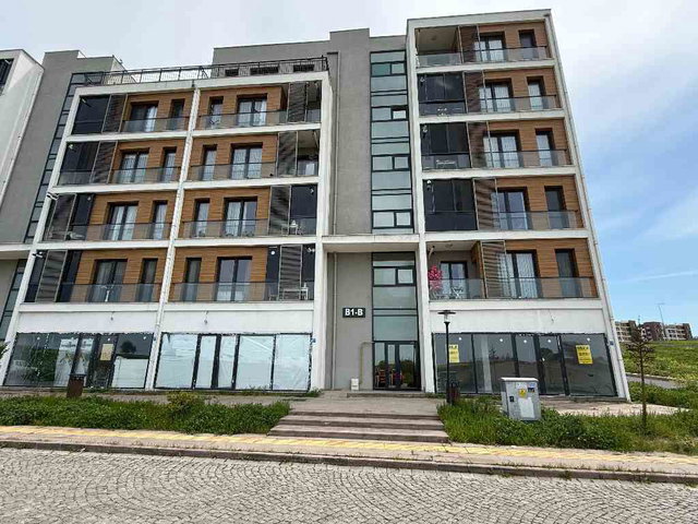 REMAX LAVANDA DAN HÜRRİYET MAHALLESİ TOKİ ACİL SATILIK 2+1 DAİRE