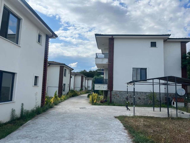 CAMİLİ 15 TEMMUZ’DA 2019 YAPIMI, 3+1, 2 BANYOLU, DOĞALGAZ KOMBİLİ KİRALIK VİLLA