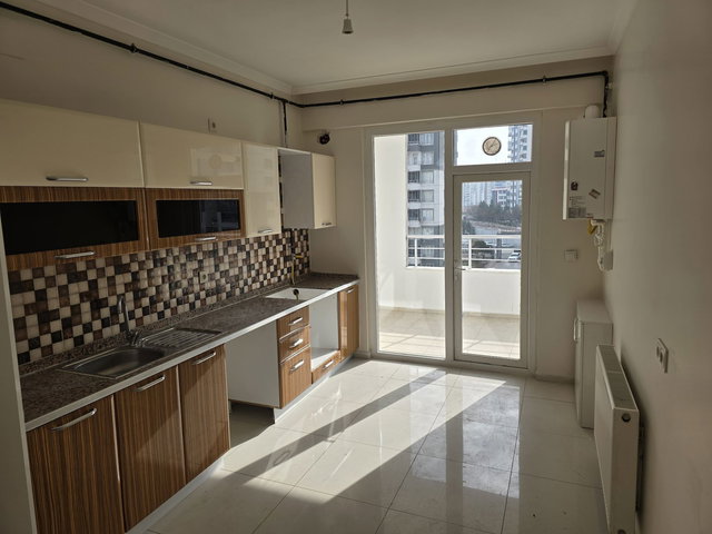 ŞEHİR HASTANESİ ÇAPRAZI 4+1 KİRALIK DAİRE
