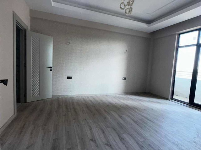 REMAX GÖKÇEM İLHAN İNANDAN BEŞTEPE(ONKOLOJI) 2.5+1 SITE İÇI