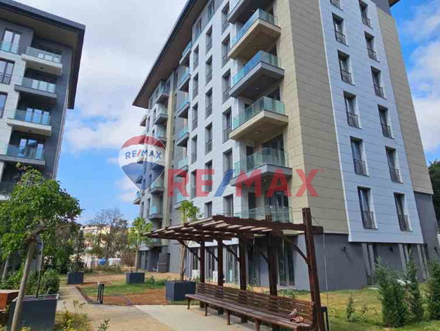 REMAX'DAN EMLAK KONUT ÇINARKÖY EVLERİNDE 3+1 DAİRE B3-4.K-13