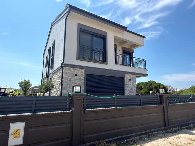 ATATÜRK MAH KIRALIK VILLA