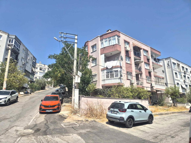BORNOVA ATATÜRK MAH.’DE EŞYALI 3+1 | EN ÜST KAT | GÜNEY-BATI CEPHE | BOŞ VE HEMEN TESLİM
