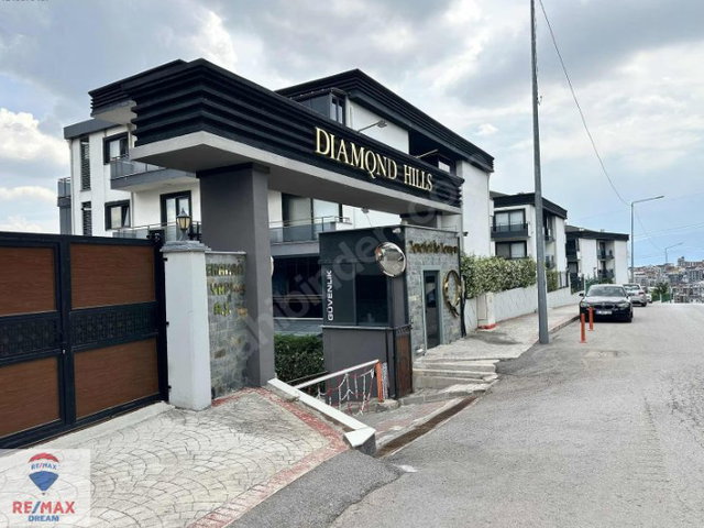 KABAOĞLU MAH. DIAMOND HILL SİTESİ TERASLI KİRALIK 3+1 DAİRE