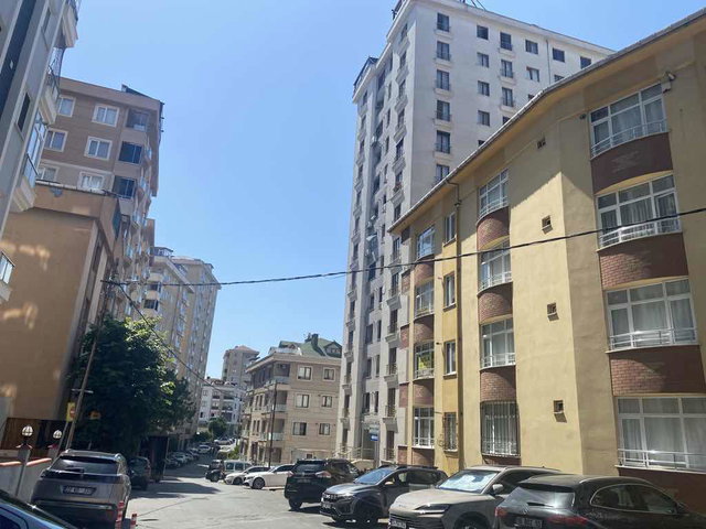ÜMRANİYE SİTE MAHALLESİ’NDE FIRSAT 2+1 DAİRE | METROYA 1 DAKİKA | FİNANS MERKEZİ YANI