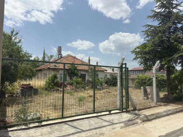 SEYDİŞEHİR TARAŞÇIDA SATILIK MÜSTAKİL EV VE ARSASI