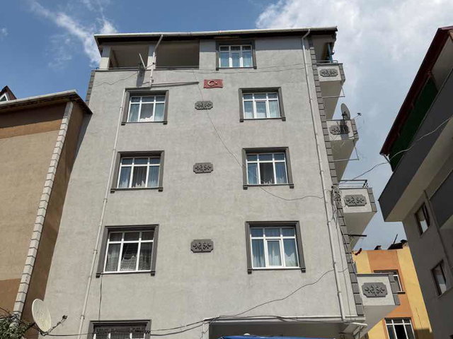 ÇAYIROVADA 2+1 BÜYÜK BALKONLU SATILIK DAIRE