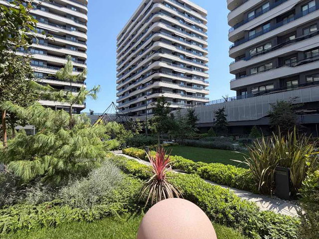 REMAX BEYAZ DOWNTOWN SATILIK 2+1 DAİRE