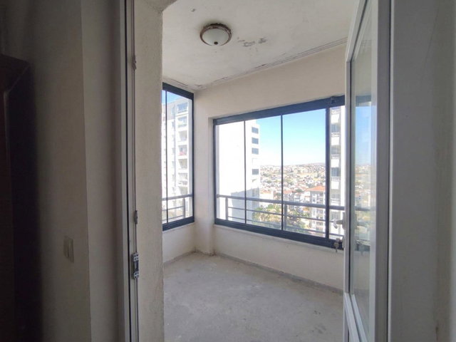 REMAX DEĞIŞIM-HAKSEN TOKIDE GENIŞ SATILIK 3+1 DAIRE