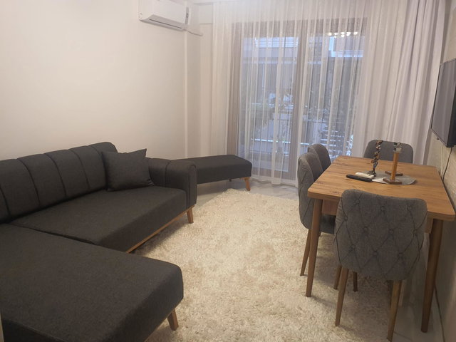ŞEMİKLER'DE YENİ EŞYALI, DOĞALGAZLI 2+1 SATILIK DAİRE