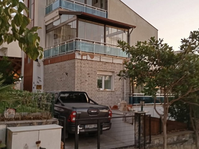REMAX'DAN KUŞADASI MARINA VE SAMOS MANZARALI 6+2 LÜKS AILE VILLASI
