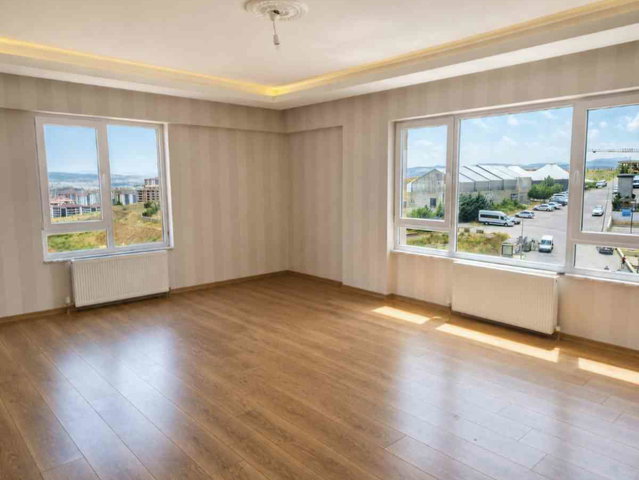 REMAX NEPTÜN'DEN YAHŞİHAN BAYRAKTEPE’DE  SATILIK 3+1  120 M² NET  BOŞ DAİRE