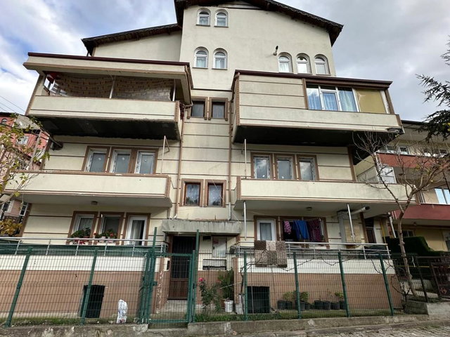 SAKARYA HIZIRTEPEDE ÇOK AMAÇLI KULLANIMA UYGUN KOMPLE BİNA