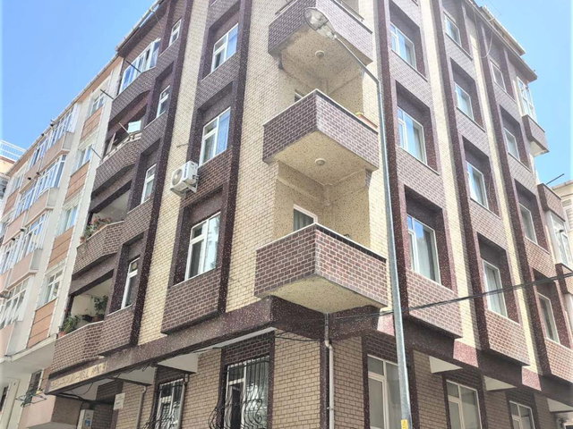 BAHÇELİEVLER SOĞANLI 3+1 & 150 M2 SATILIK DAİRE