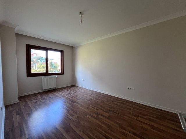 LAVİNYA PARK EVLERİ’NDE BAHÇE KATI BALKONLU 1+1 | KREDİYE & TAKASA UYGUN