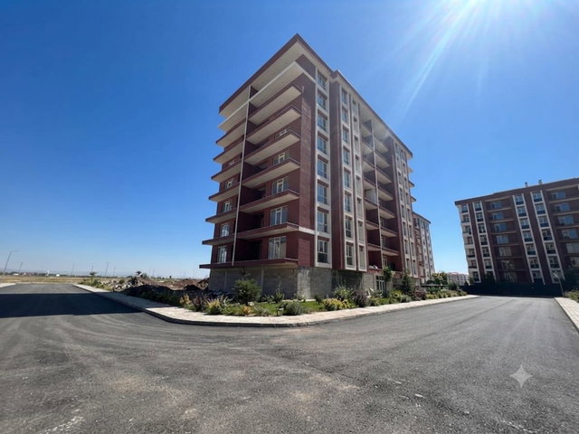 REMAX İLKE'DEN HİLALKENT'TE 3+1 SATILIK DAİRE