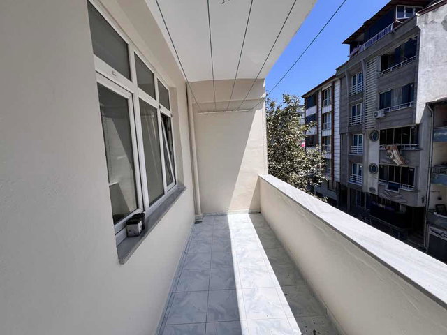 ESENYURT SAADETDERE’DE 2+1 GENİŞ-FERAH-AYDINLIK DAİRE