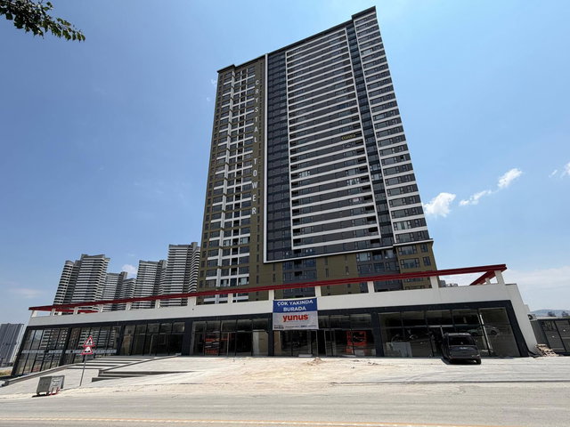 PANORAYA KOMŞU CYRSTAL TOWERS VADİ'DE 2+1 KİRALIK SIFIR DAİRE