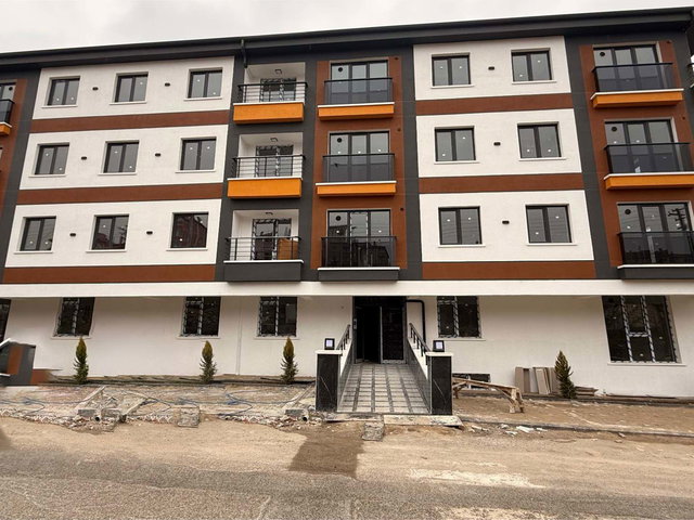 MAMAK GÜLVEREN'DE  2+1 LÜKS SIFIR BİNADA EŞYALI KİRALIK DAİRE