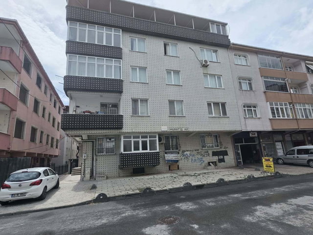 KÜÇÜKÇEKMECE CENNET MAHALLESINDE GENIŞ 3+1  KIRALIK DAIRE