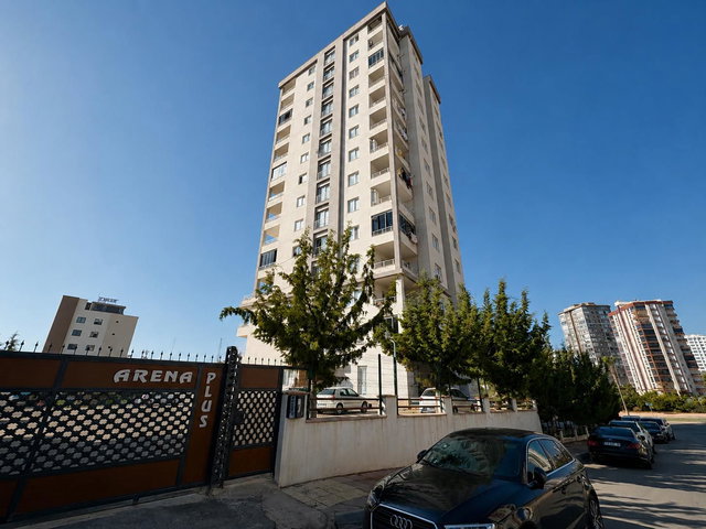 REMAX RİNA'DAN MENTEŞTE HAVUZLU SİTE İÇERİSİNDE 2+1