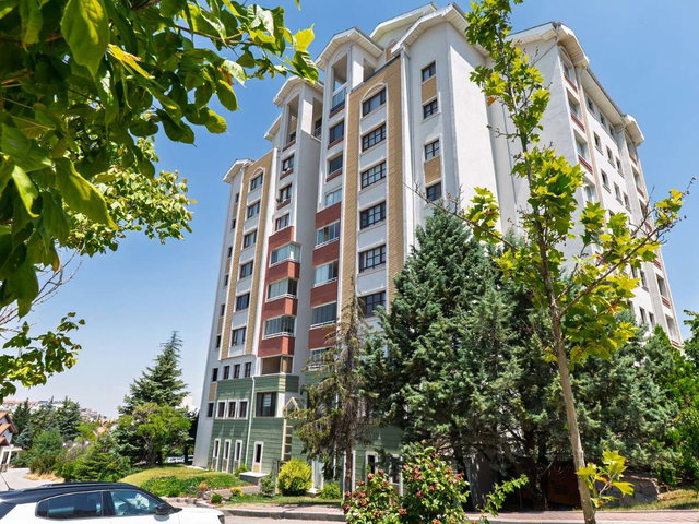 ANGORA EVLERİ’NDE TAMAMEN YENİLENMİŞ FERAH 3+1 DAİRE