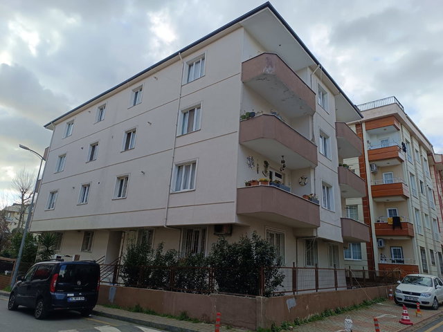 REMAX ASHILL ÜSKÜDAR CUMHURIYET MAHALLESI 3+1 KIRALIK DAIRE