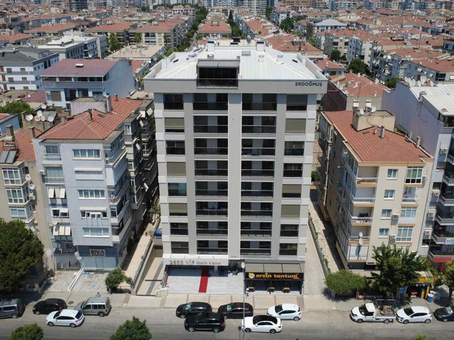 KARŞIYAKA ATATÜRK BULVARINDA GİRNE CADDESİNE ÇOK YAKIN SIFIR 2+1 | 7. KAT | BALKONLU |