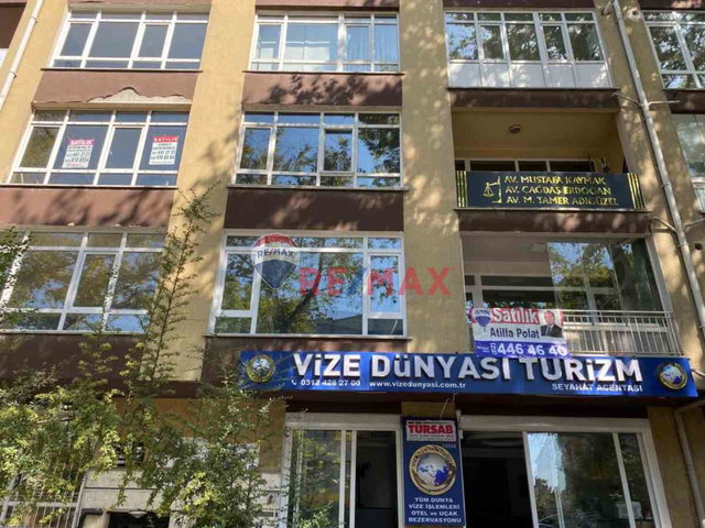 CİNNAH CADDESİNDE CADDE CEPHELİ 4+1