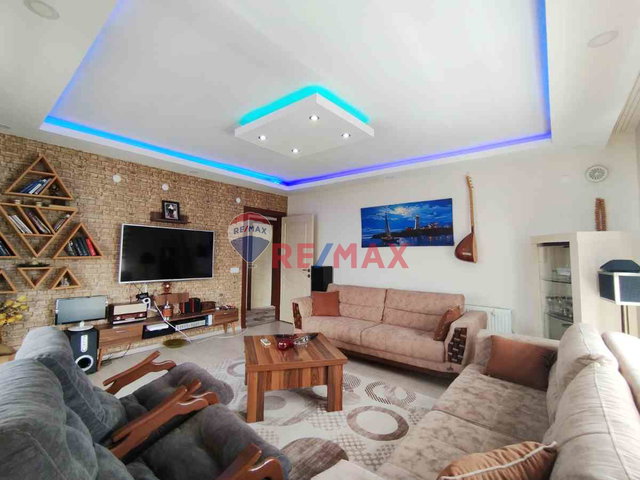 KARŞIYAKA MAHALLESI MERKEZI KONUMDA SATILIK 4+1 DUBLEKS DAIRE