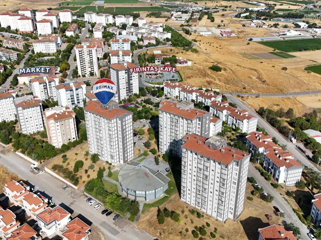 REMAX YAZ DAN  TOKİ YENİ MAHALLEDE  SATILIK TADİLATLI 1+1 DAİRE