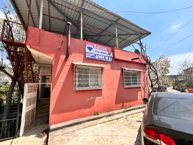 REMAX RİNA'DAN SOĞUCAK MAH.DE MÜSTAKİL YAYLA EVİ