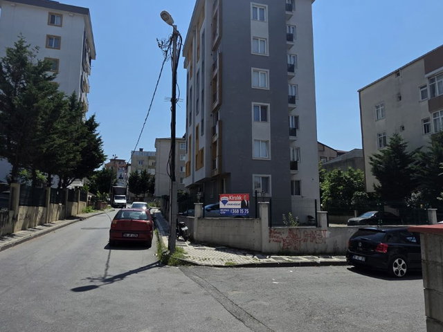 KIRALIK 2+1 ARA KAT  İMES MODOKO DOĞUŞ ÜNIVERSITESİ YAKINI M5 METROYA 15 DK