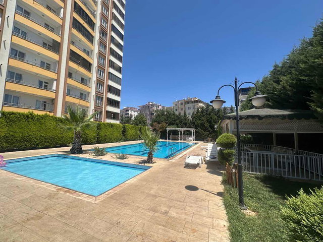 REMAX GÖKÇEM'DEN BÖLGENİN EN PRESTİJLİ 3+1 KİRALIK DAİRESİ!