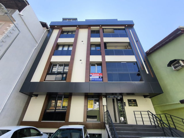 REMAX ASHILL ÜSKÜDAR CUMHURIYET MAHALLESI GENIŞ 2+1 SIFIR SATILIK DAIRE