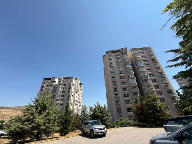YAŞAMKENT GÜLBENG SİTESİ'NDE KIRACILI 4+1 SATILIK DAIRE