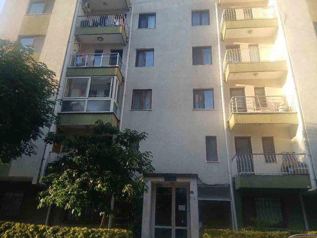 SARIYER’DE SİTE İÇİNDE MANZARALI 6+1 ÇATI DUBLEKSİ | 257 M² NET | 3 BANYO
