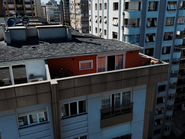 BAĞDAT CADDESI’NE 250 METRE 7 YILLIK BINADA FULL YENILENMIŞ TERASLI VE KISMI ADALAR MANZARALI LÜ