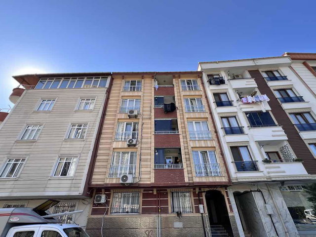 TALATPAŞA MAHALLESİ’NDE 3+1 DAİRE GENİŞ FERAH VE AYDINLIK