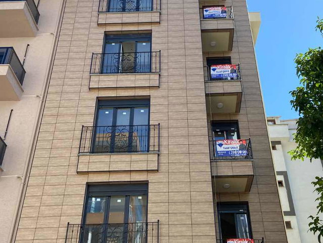 METRO 10 DK YÜRÜME , ANADOLU ADLIYESI VE EĞITIM ARAŞTIRMA HASTENESINE KOMŞU 2+1