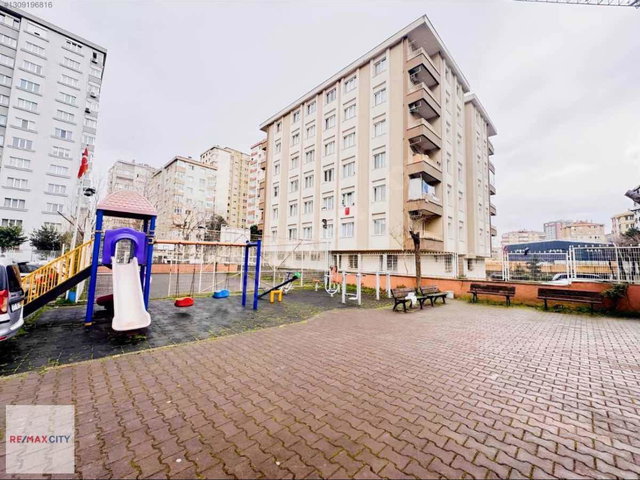 İÇERENKÖY’DE DOĞU-GÜNEY CEPHELİ 3+1 | 135 M² | 2. KAT | BALKONLU | BOŞ