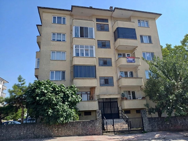 REMAX MAVİ RIDVAN GEDİKTEN ERENLER DİLMEN MAHALLESİNDE NET 122 M2 / 3+1 SATILIK DAİRE
