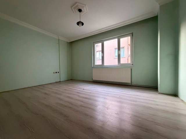 REMAX İNCİ'DEN KARESİ 1.ORUÇGAZİ MAHALLESİNDE KİRALIK 2+1 DAİRE