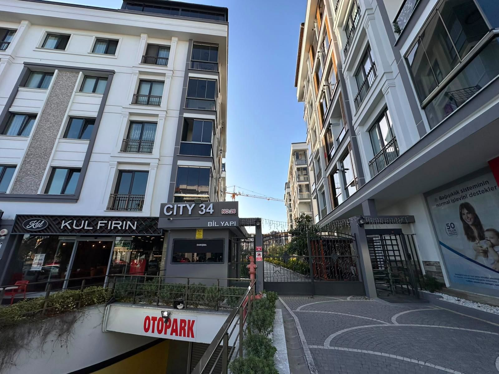 BEYLİKDÜZÜ ADNAN KAHVECİ  KOLEJLER BÖLGESİNDE CİTY 34 SİTESİ DENİZ MANZARALI 3+1 KİRALIK LUX DAİRE