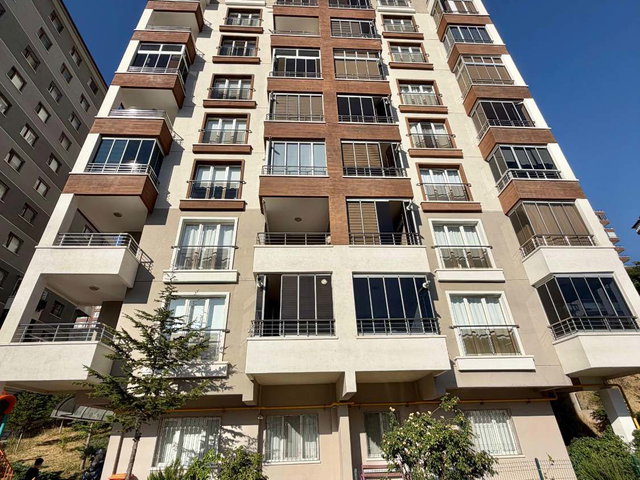 MAMAK DURALİ ALIÇ MAH. ARA KATTA FERAH 3+1 SATILIK DAİRE
